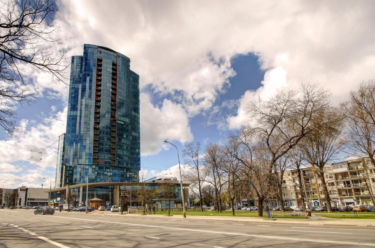 Helios 19 Luxury Vilnius Apartment エクステリア 写真