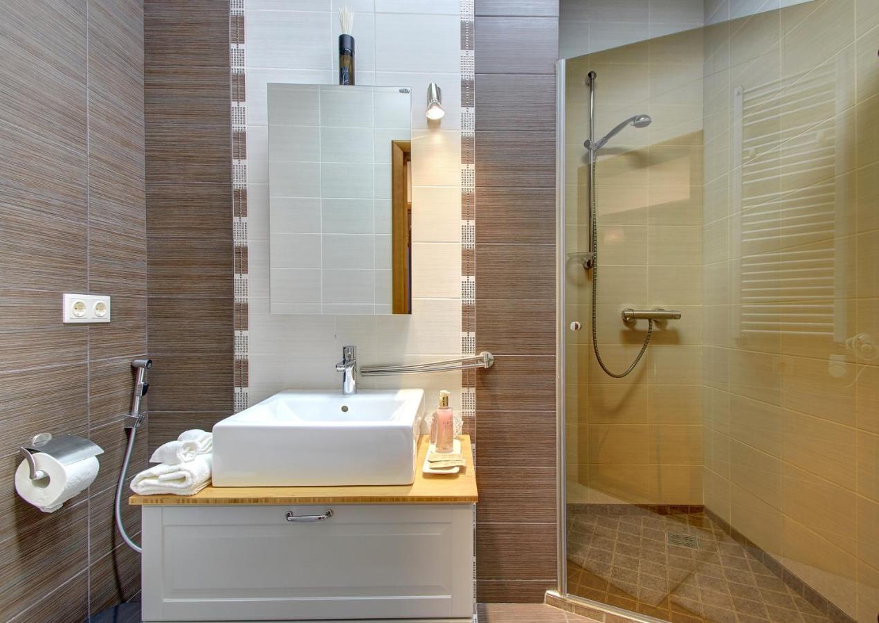 Helios 19 Luxury Vilnius Apartment エクステリア 写真