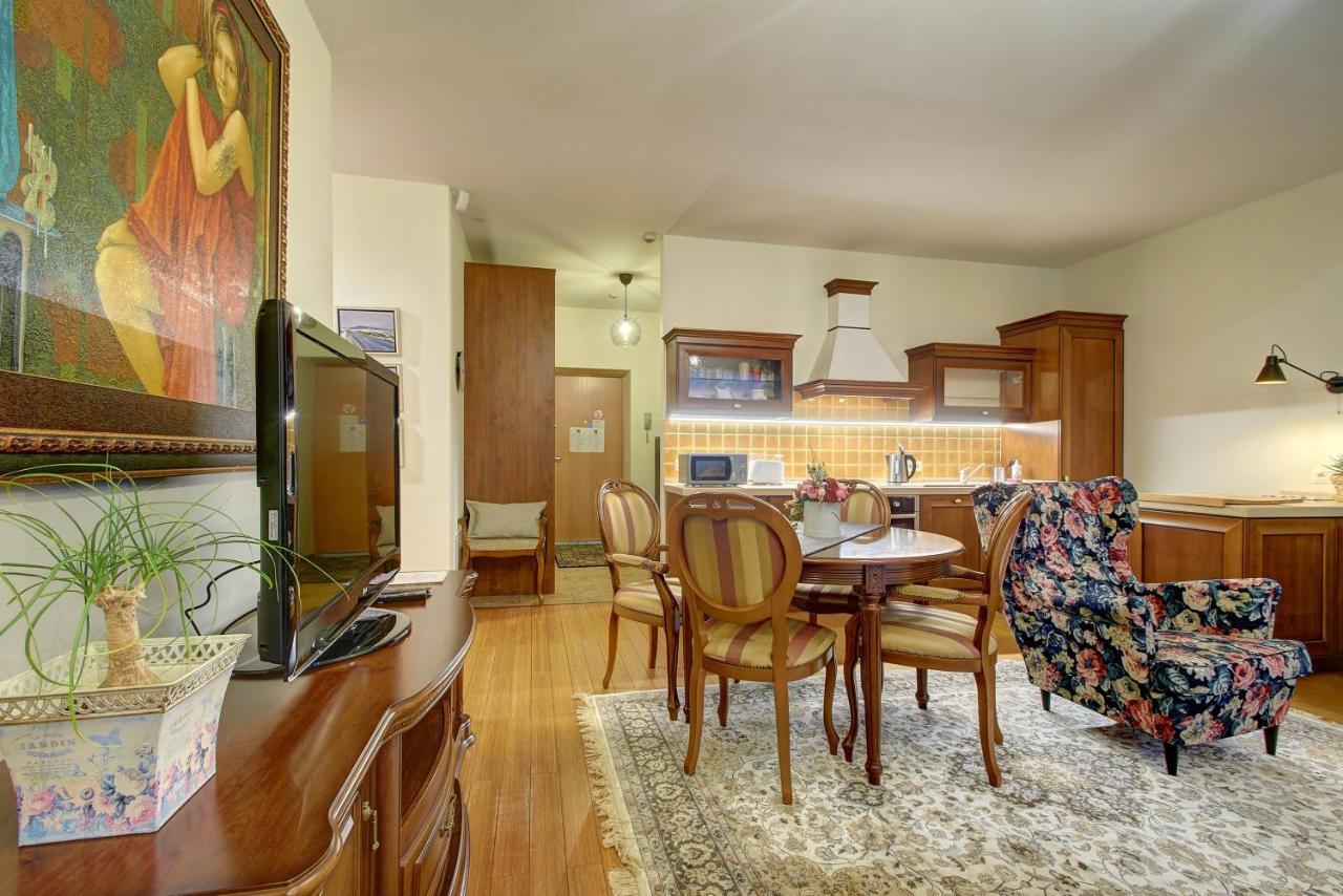 Helios 19 Luxury Vilnius Apartment エクステリア 写真