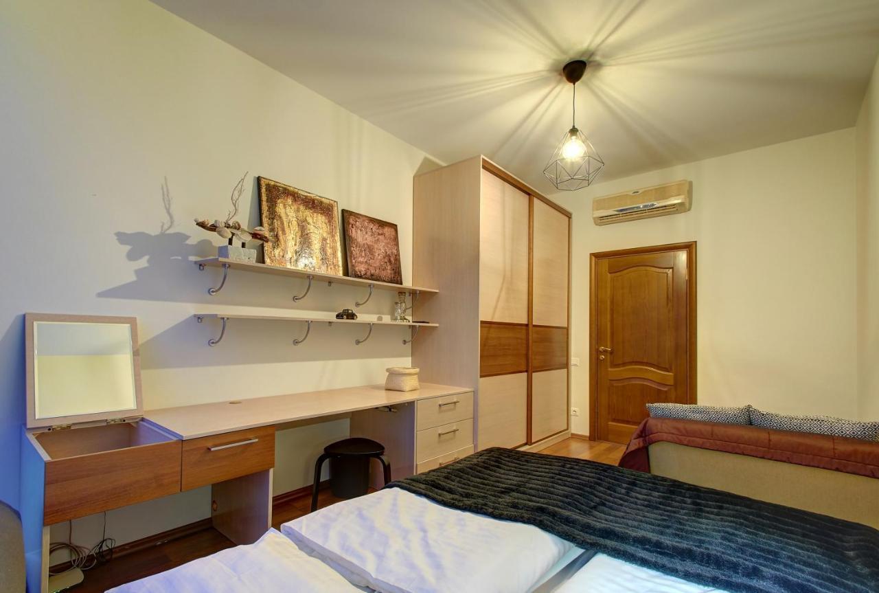 Helios 19 Luxury Vilnius Apartment エクステリア 写真