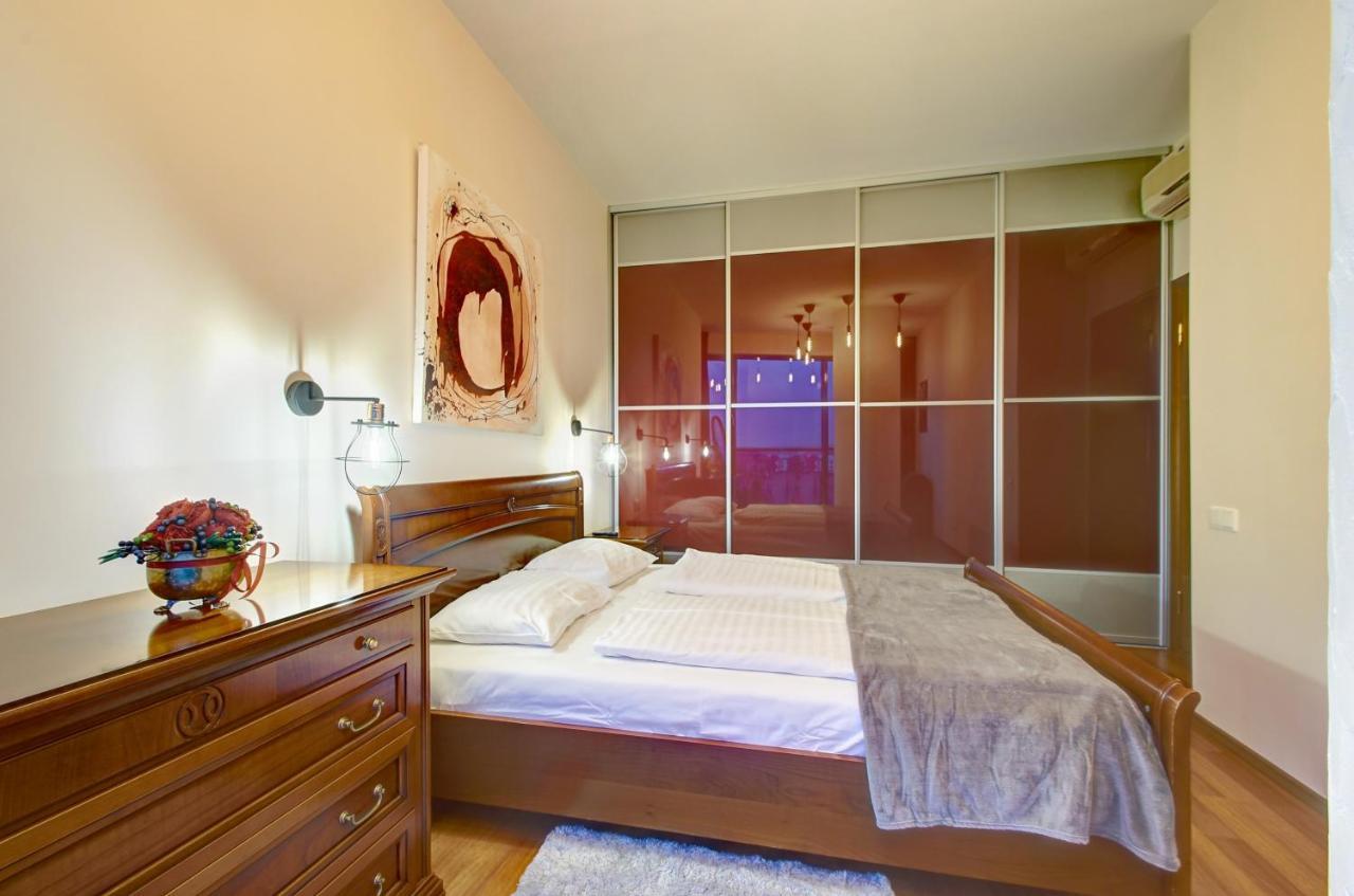 Helios 19 Luxury Vilnius Apartment エクステリア 写真