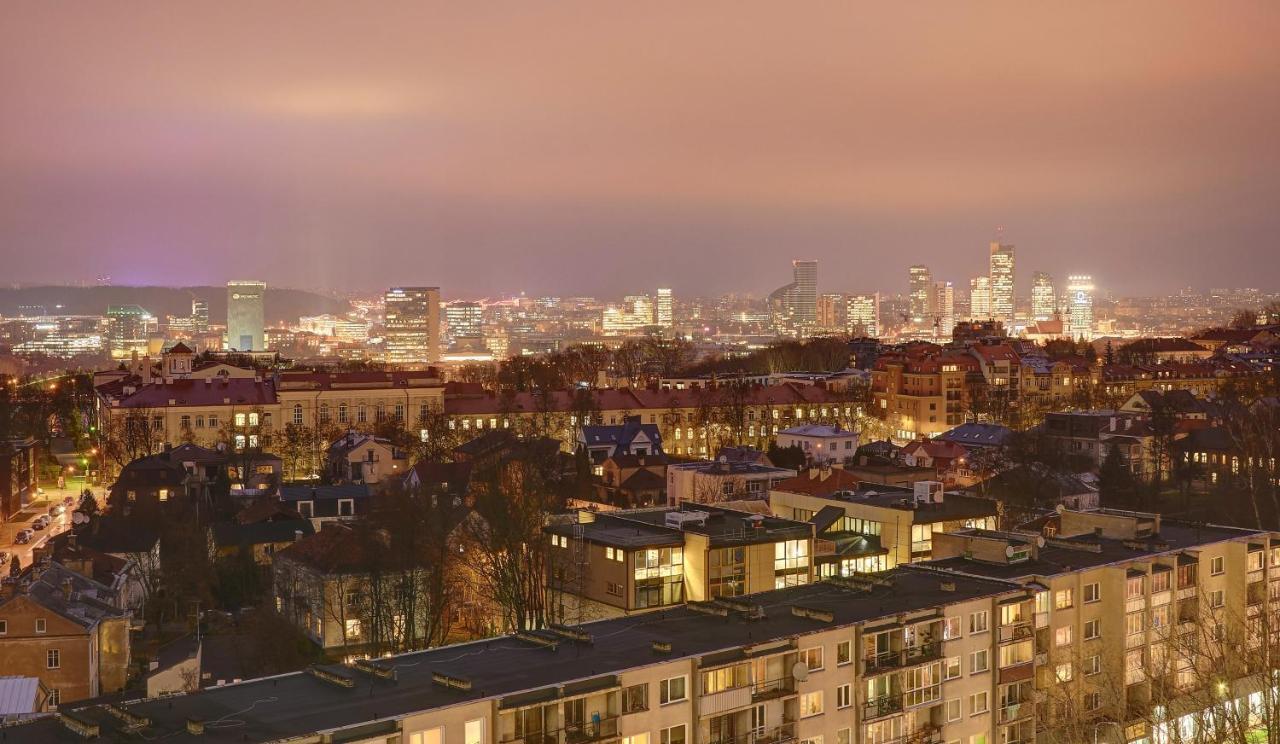 Helios 19 Luxury Vilnius Apartment エクステリア 写真